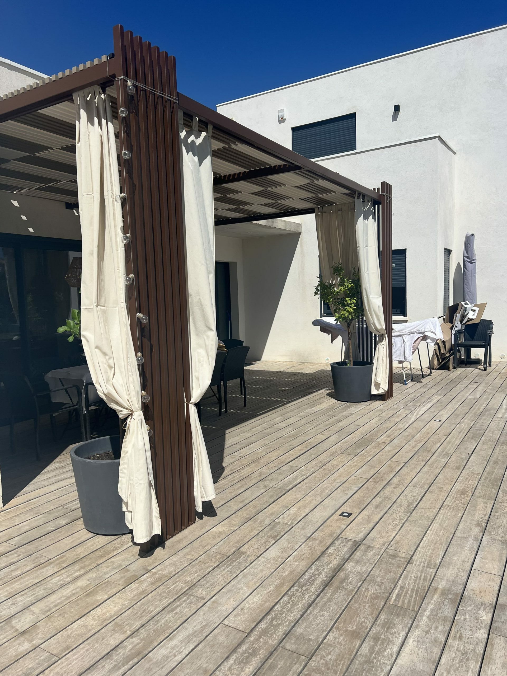 pergola décorée